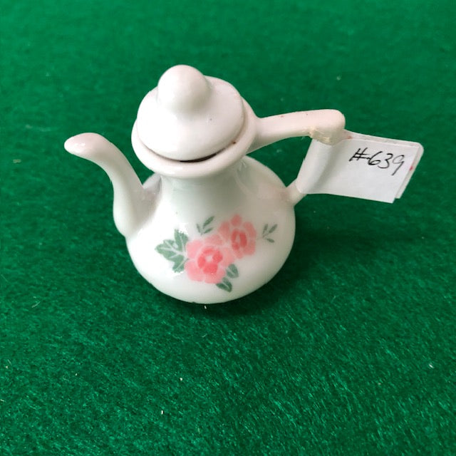 Byers Choice Teapot
