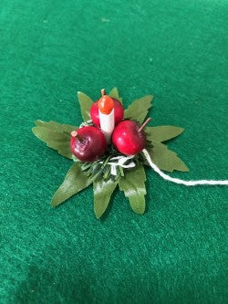 Byers Choice Colonial Apple Candle Ring