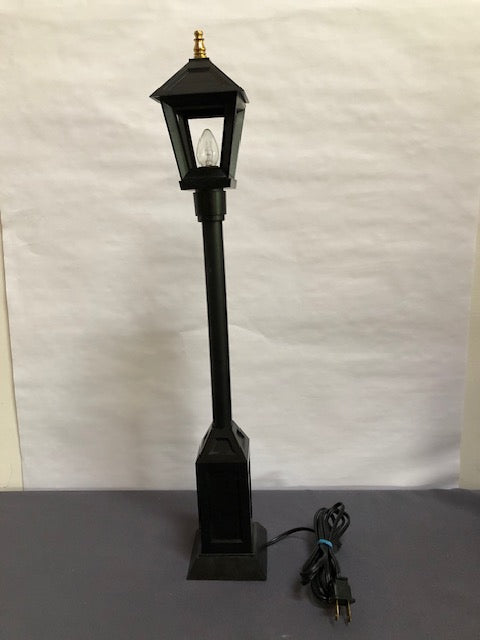 Byers Choice street lamp