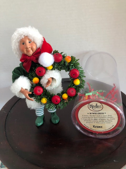 Kindle Kranz with Wreath in Pakcage