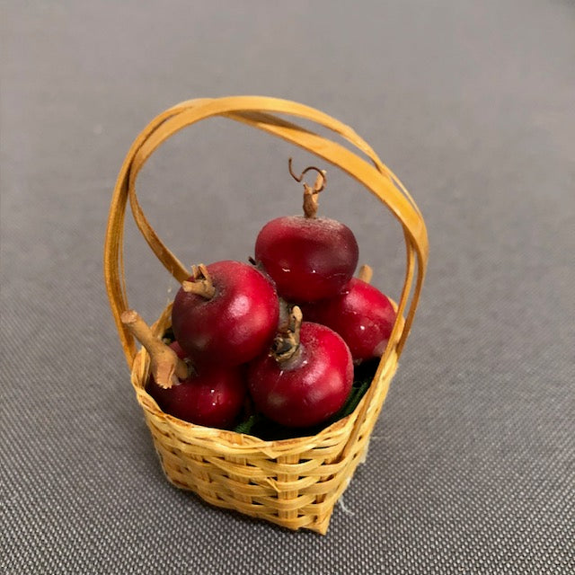 Byers Basket with Apples
