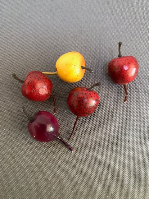 Five Apples