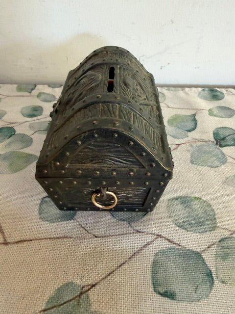 Plastic Pirates Chest