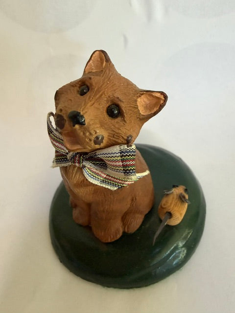 Byers Cat with Mouse