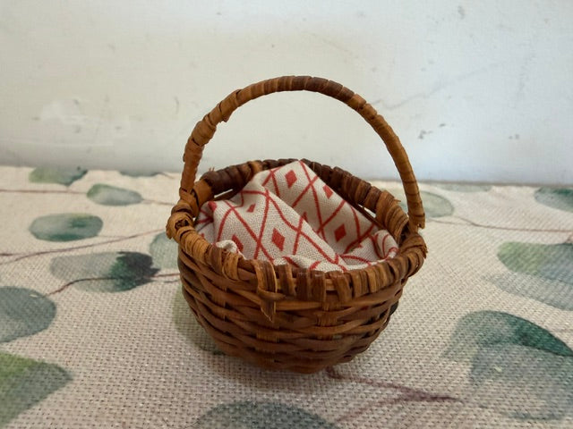 Round Reed Bakset